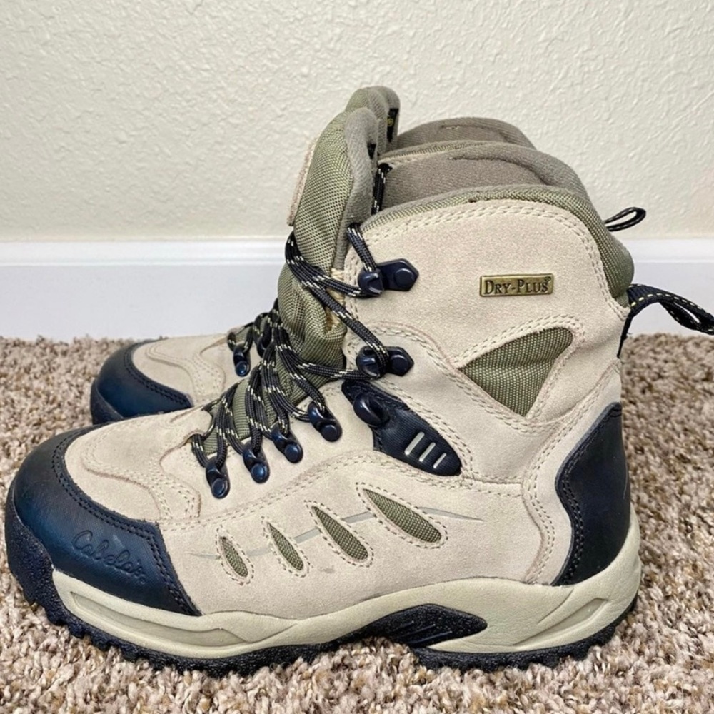 Cabelas Hiking Boots